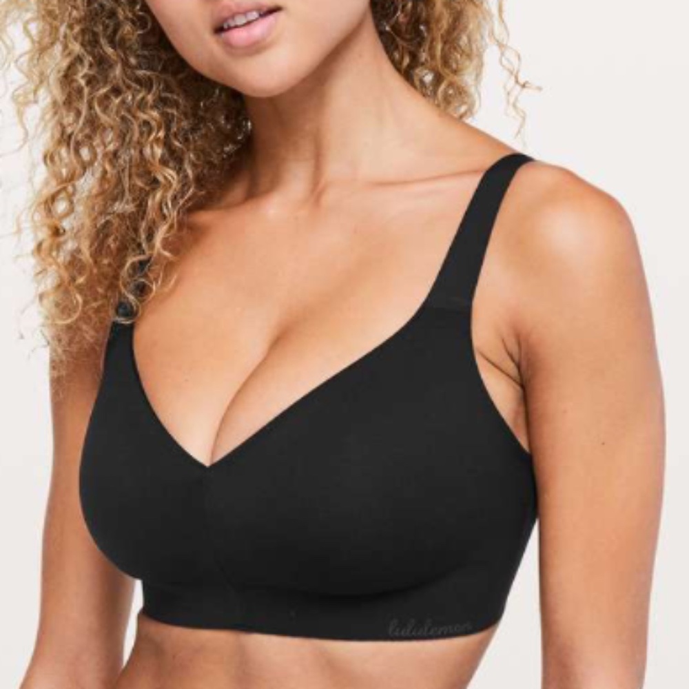Lululemon Like Nothing Bra Sz 36D Black